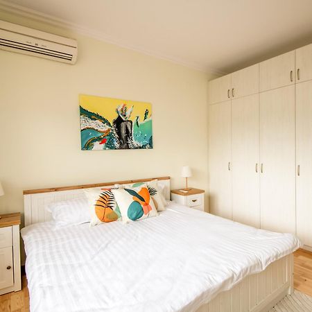 A Luxurious 2 Bedroom Apartment In Center Sofia Exterior photo